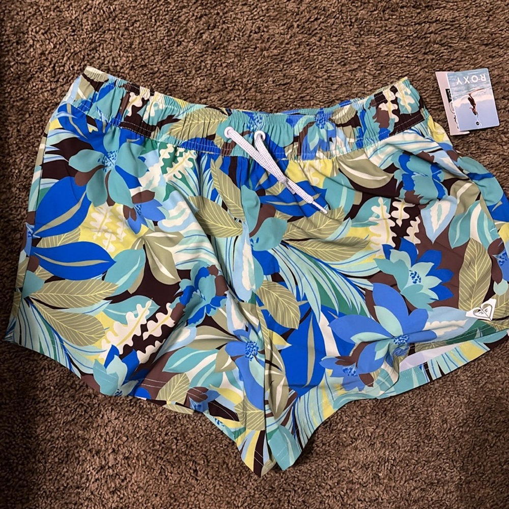 Roxy Floral Lightweight Beach Active Shorts Large NEW Ride the Wave